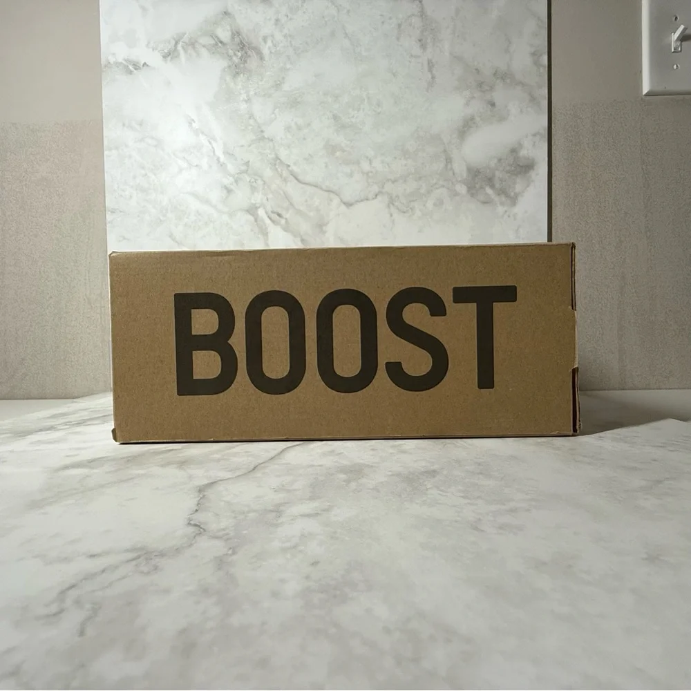 Yeezy | Empty 350 Shoe Box | F99710 | Brown/Black